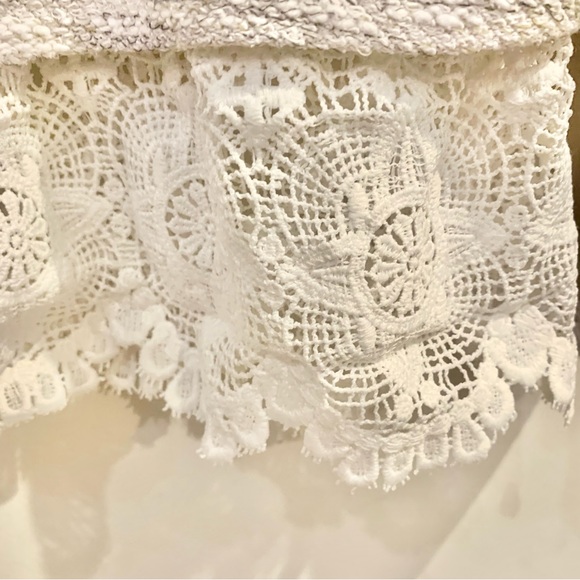 INC International concepts shirt with lace hem - Picture 5 of 7